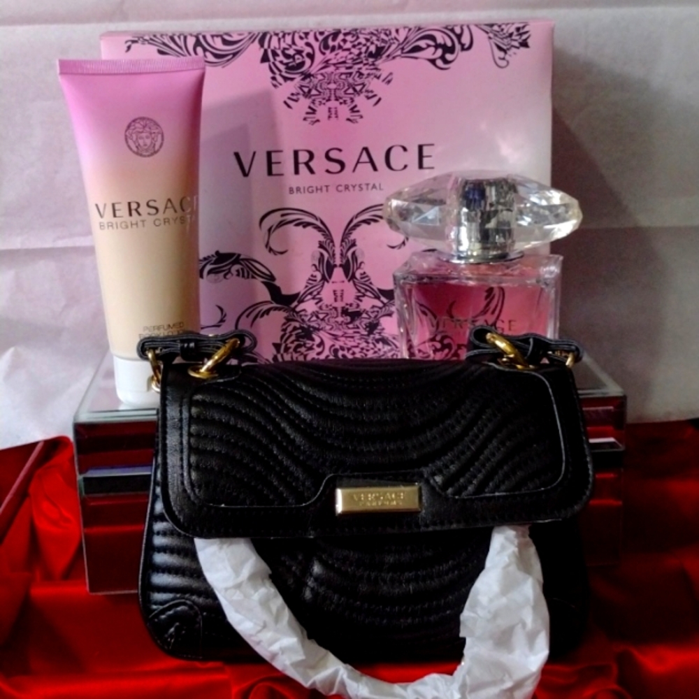 VERSACE 🛍️, Perfume, Perfumed Lotion, Bright Crystal  3 Piece Lovely 🎁 Set NWT